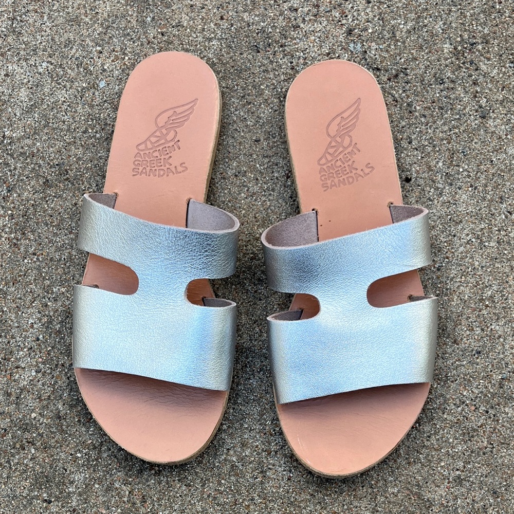 Ancient Greek Sandals Apteros Leather Slide Sandals Metallic Silver 38